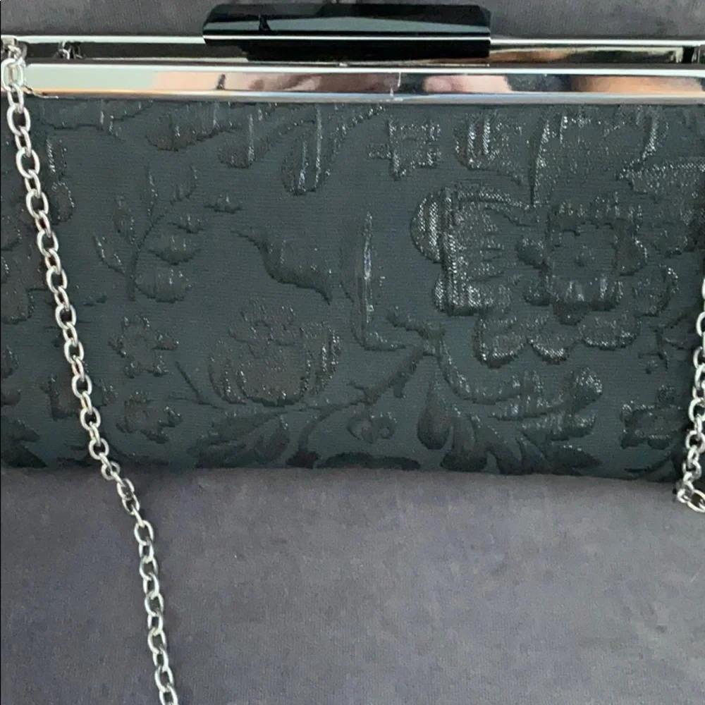 GLINT NWOT EMBELLISHED CLUTCH/SHOULDER BAG